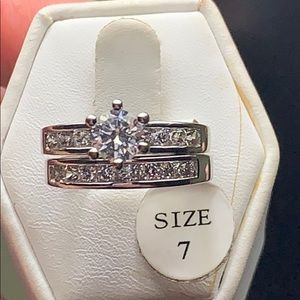 💍 Beautiful Wedding Set 💍! Size 7 ....Brand New